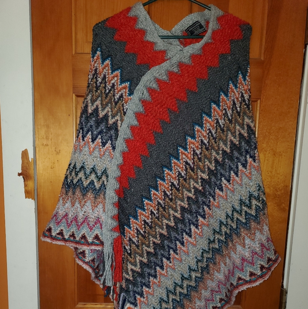 Pavement Multicolor Zigzag Poncho
